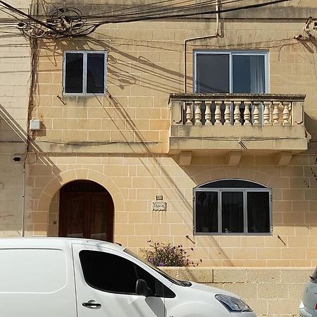 Dynesty B&B Birżebbuġa Exteriör bild