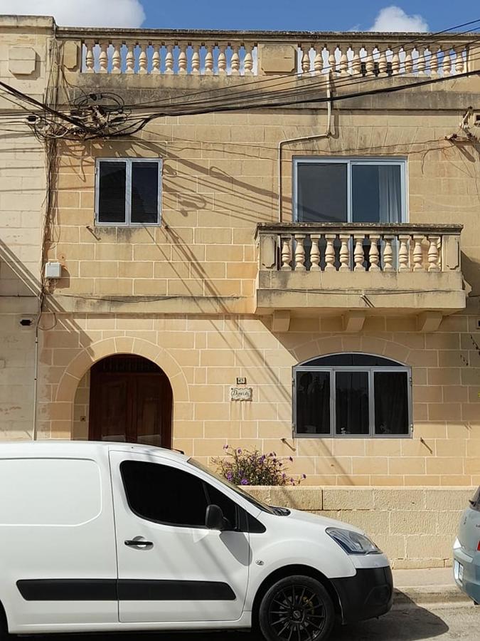 Dynesty B&B Birżebbuġa Exteriör bild
